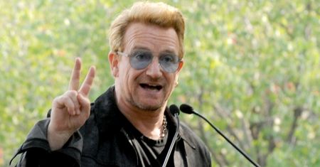 Bono z U2 został… "KOBIETĄ ROKU Glamour"!