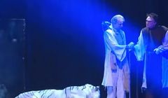 Apple TV+ kręci nowy serial na podstawie popularnego podcastu o iluzjonistach