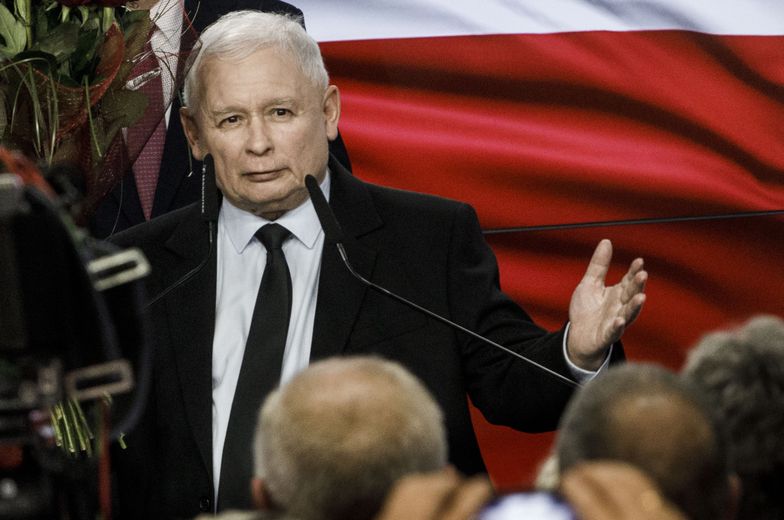 Samo "Kaczyński" to za mało. Poseł poucza, jak należy mówić o prezesie PiS