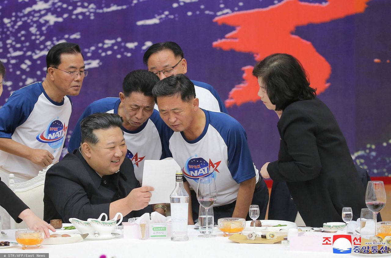 Korea Północna triumfuje: Kim Dzong Un z satelity "zajrzał" do Bidena