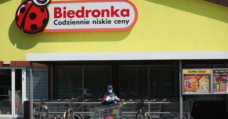 Bohaterska akcja w Biedronce. Ekspedientki uratowały życie klientowi