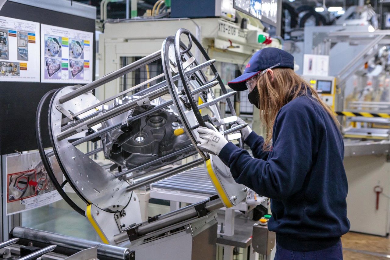 Fabryka Toyoty w Polsce to jedyny obiekt poza Azją odpowiedzialny za produkcję układów hybrydowych