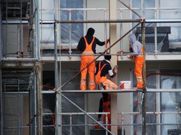 budowa, men at work, pracy, stal, budowlaniec, rusztowania, dżwig, fabryka, wysoki, dom, okienna, drabina, architektura, robotnik budowlany, rusztowanie, robotnicy, robotnik, praca na wysokosci, kirownik budowy, pacownicy budowy, pracownik budowy, bhp w pracy, bhp, praca na rusztowaniu, monter, elewacja, elewacje, montaż rusztowania, praca na budowie, rusztowanie ramowe, ocieplanie budynków, ocieplanie styropianem, styropian, plac budowy, malowanie elewacji, odnawianie elewacji, pracownicy, murarze, tynkarze, robotnicy na rusztowaniach
