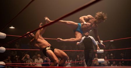Zac Efron zagrał wrestlera. Palił się ze wstydu