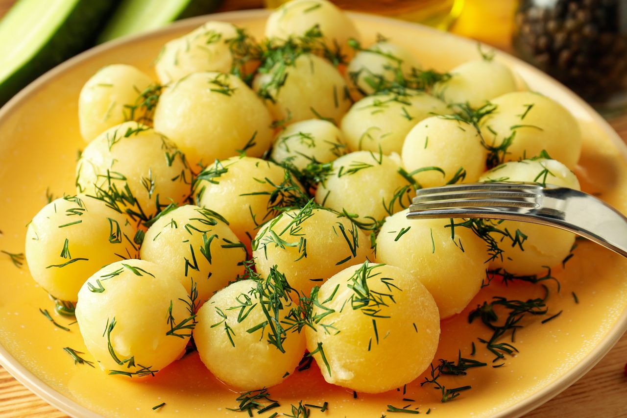 Najlepsze sposoby na wykorzystanie młodych ziemniaków