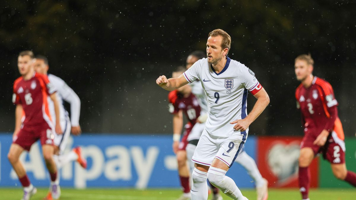 RIGA, LATVIA - 2025/10/14: Harry Kane of England celebrates after scoring a goal during European World Cup Qualifiers 2026 football match between Latvia and England at Daugavas Stadions. Final score; Latvia 0 : 5 England. (Photo by Grzegorz Wajda/SOPA Images/LightRocket via Getty Images)