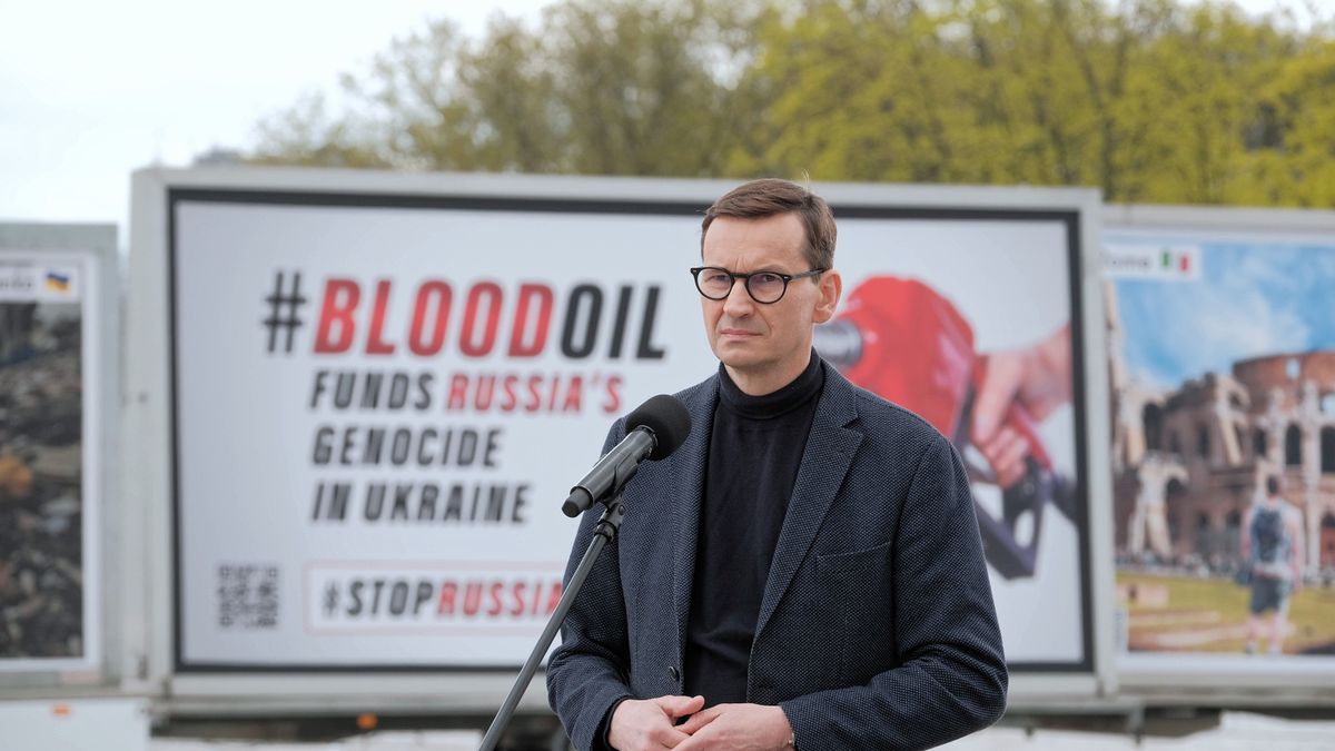 Mateusz MorawieckiWarszawa, 23.04.2022. Premier Mateusz Morawiecki podczas konferencji prasowej przy Stadionie Narodowym w Warszawie, 23 bm. Konferencja dotyczy�a rosyjskiej inwazji na Ukrain�. (sko) PAP/Mateusz MarekMateusz Marekkonferencja, konferencja prasowa, polityk, polityka
