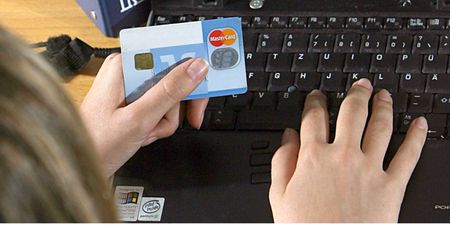 Wielkanoc 2025. Utrudnienia w przelewach bankowych. Kiedy pieniądze na koncie i 800 plus?