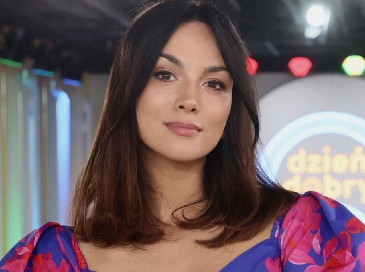 Paulina Krupińska w sukience z bufkami