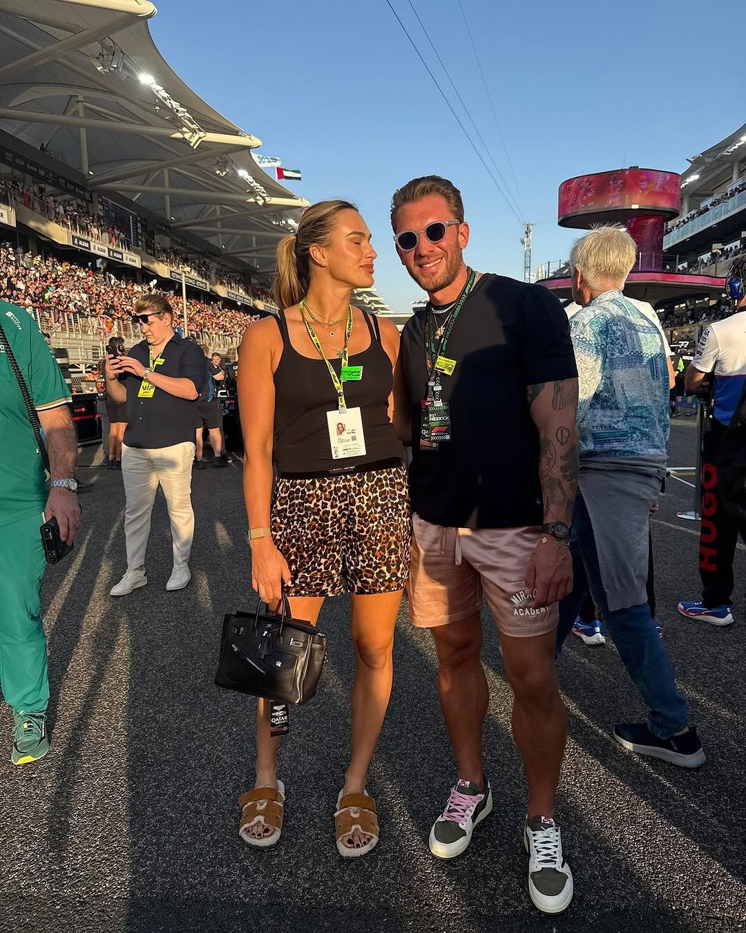 Aryna Sabalenka z ukochanym na wyścigach Formuły 1 w Abu Dhabi