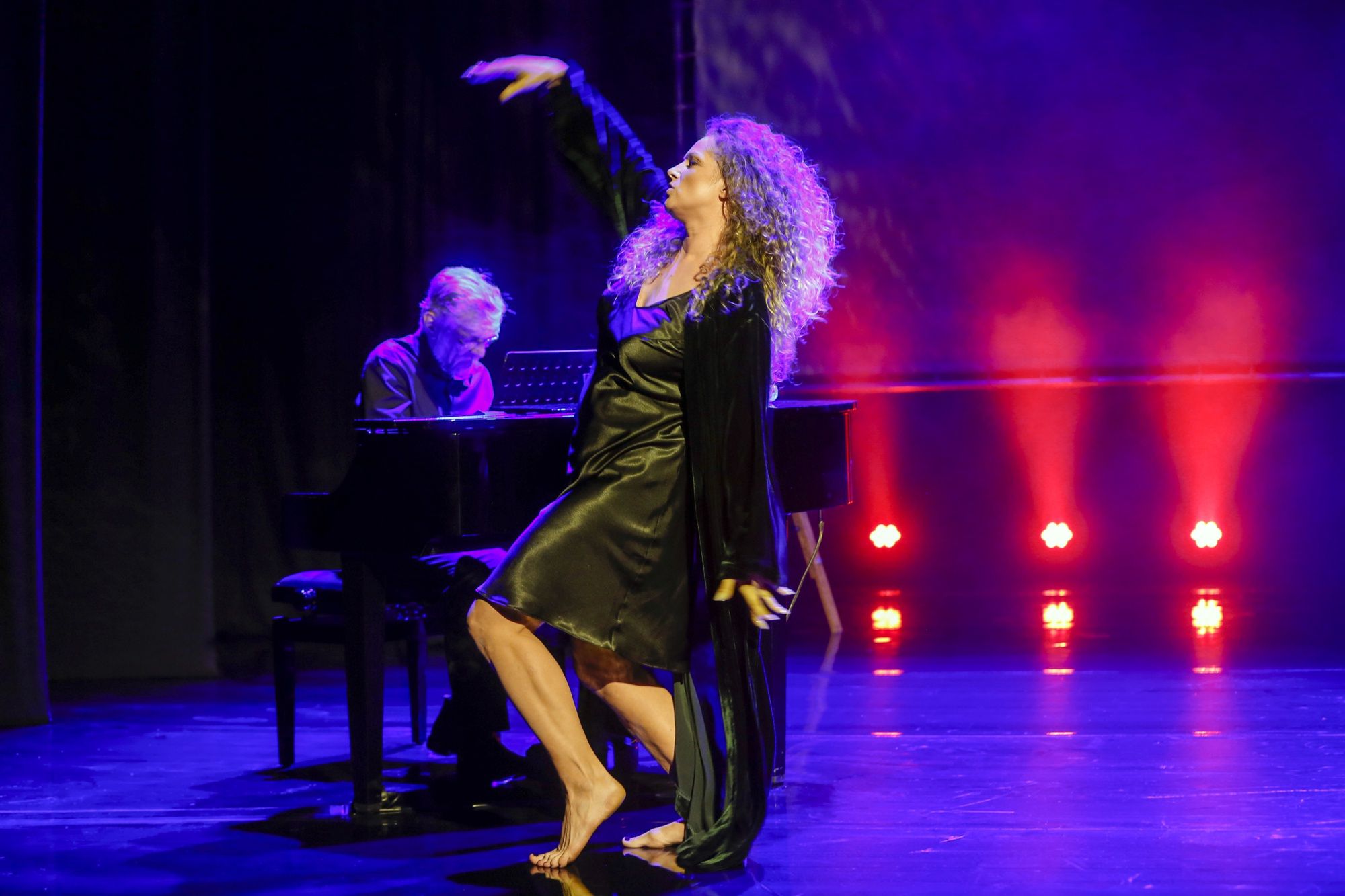 Joanna Liszowska prezentuje wdzięki na próbie w Teatrze Polonia