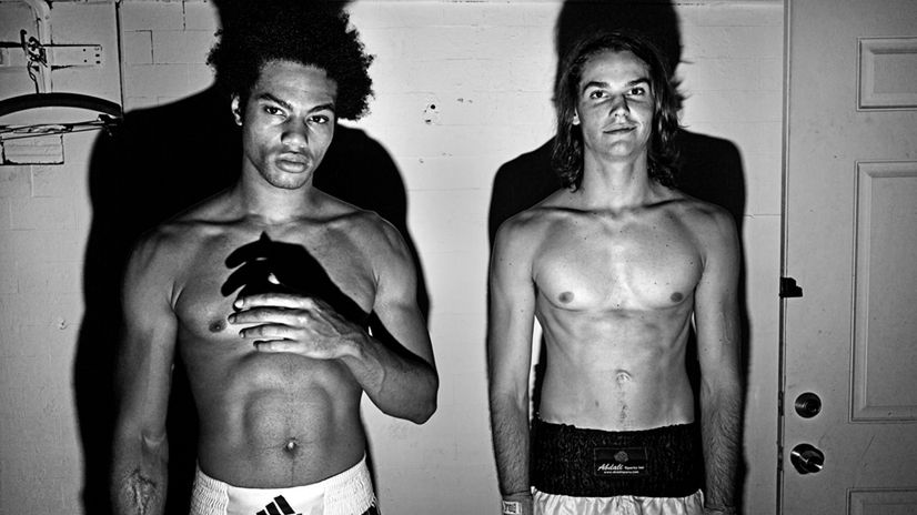 Nielegalne walki bokserskie w czerni i bieli 1