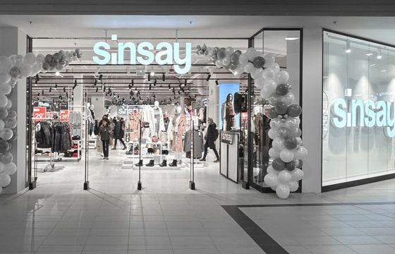 LPP rośnie mocniej w sklepach stacjonarnych niż online. Setki nowych sklepów Sinsay