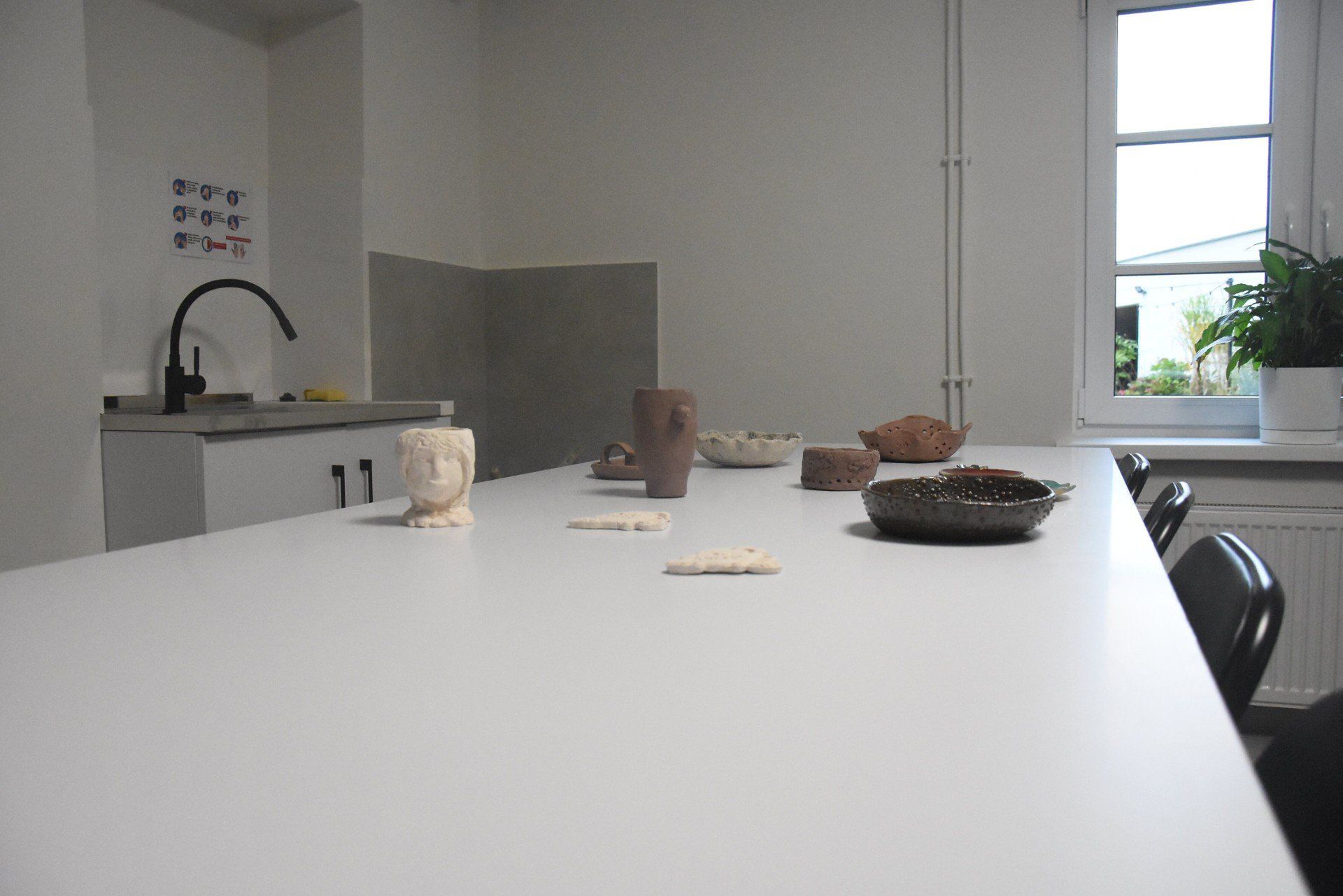 Nowa przestrzeń w Śremskim Ośrodku Kultury. Oficjalnie otwarto pracownię ceramiczną [zdjęcia]