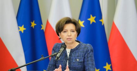 Zapytali minister rodziny o waloryzację 500 plus. "Na co rodzice mogli liczyć w 2015 r.? Na nic"
