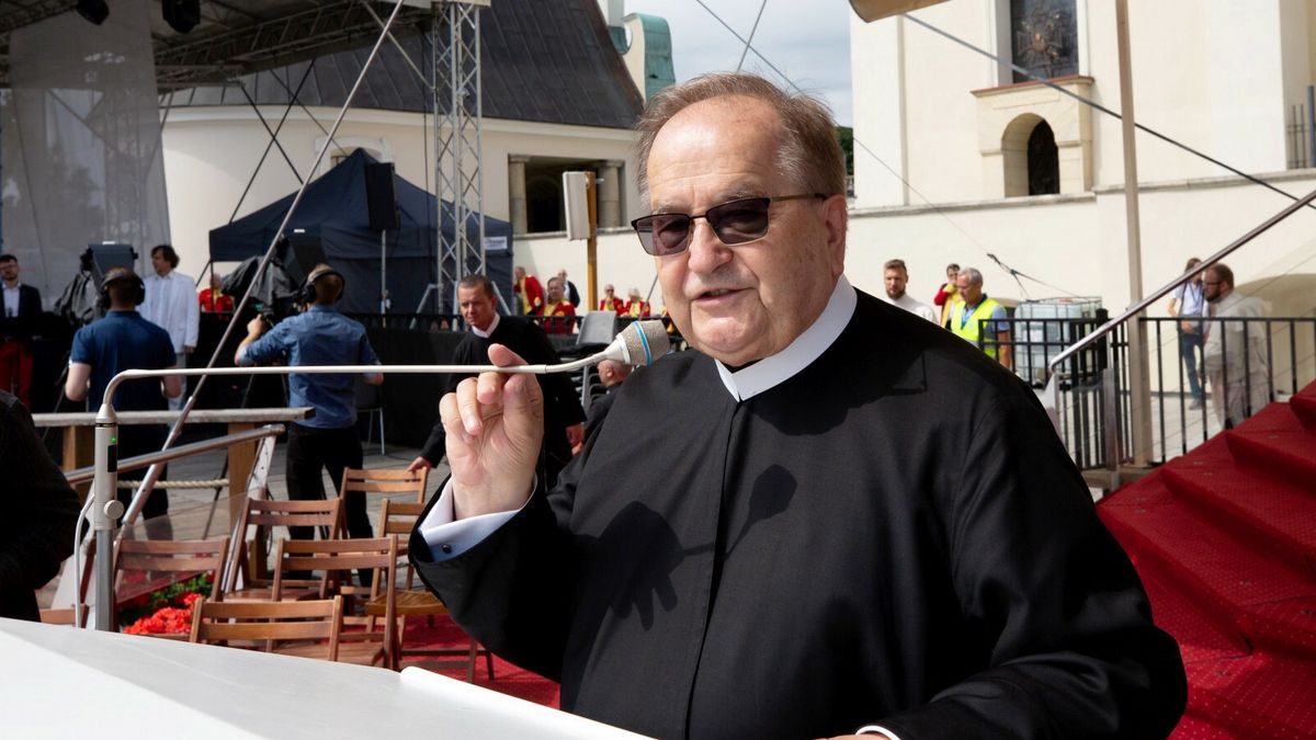 Ojciec Tadeusz Rydzyk ma propozycje na sezon ślubny