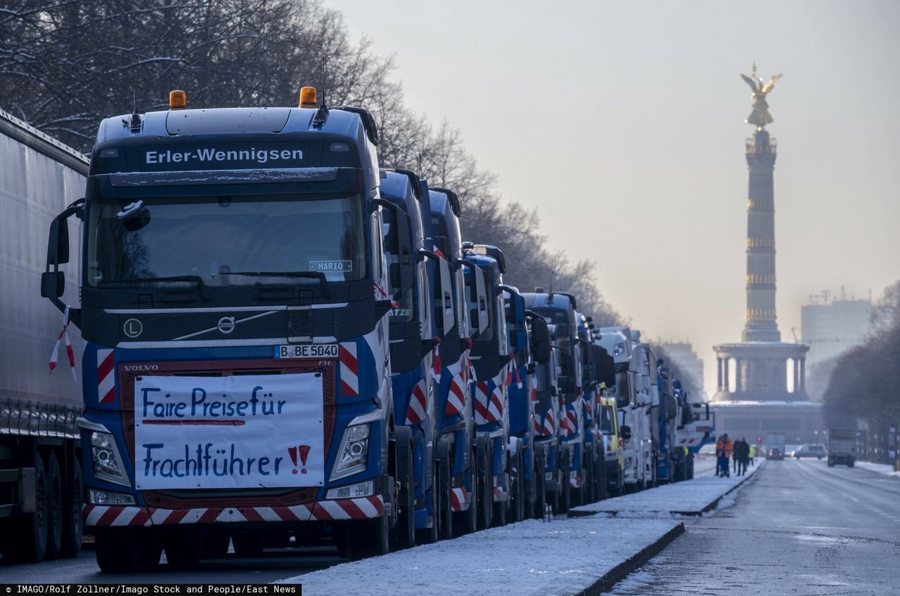 Paraliż w Berlinie. Scholz ma kolejny problem. Do rolników dołączyła nowa grupa