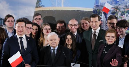 W PiS topnieje lista kandydatów na prezydenta. "Jeden wychodzi na prowadzenie"