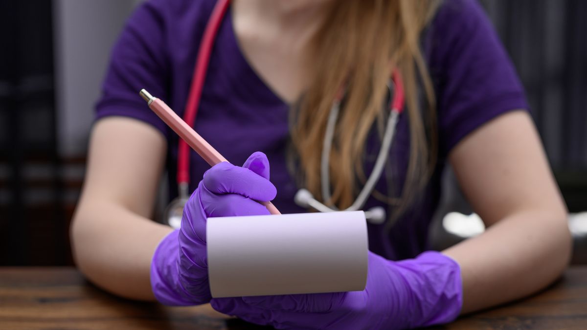 Kod A na zwolnieniu lekarskim. Co oznacza?