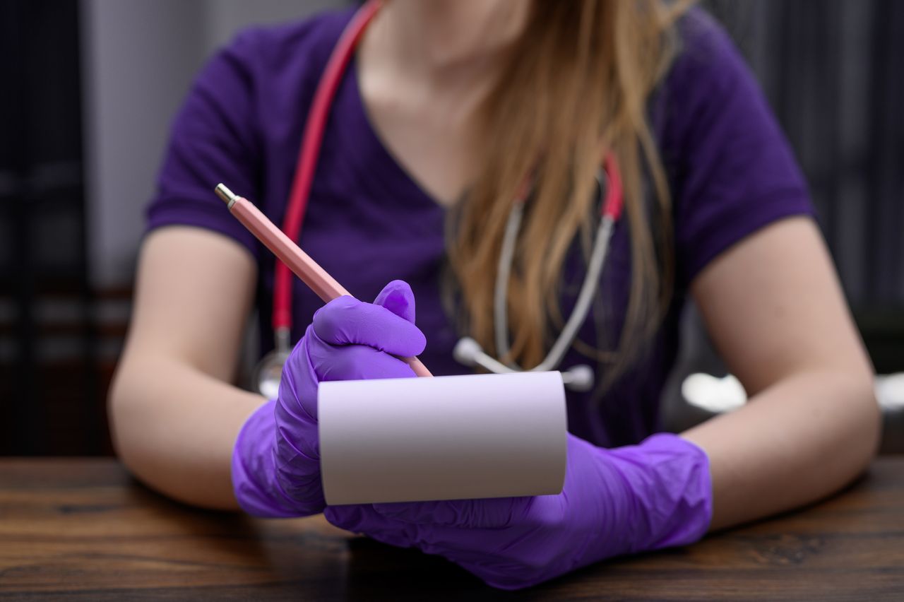 Kod A na zwolnieniu lekarskim. Co oznacza dla pacjenta?