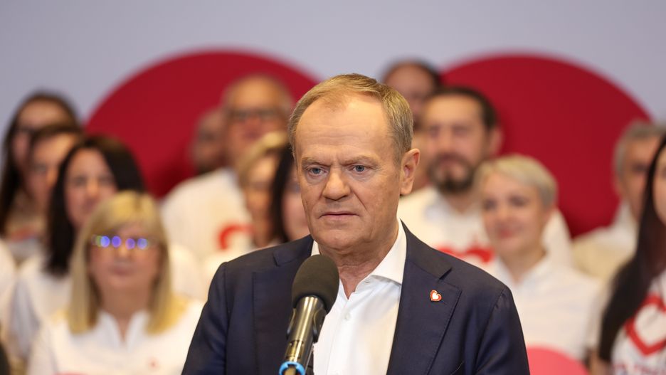 Gliwice, 04.04.2024. Kampania samorządowa 2024. Premier Donald Tusk podczas konferencji prasowej w Gliwicach, 4 bm. (ad) PAP/Michał Meissner