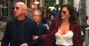 Jeff Bezos i wydekoltowana Lauren Sanchez w Nowym Jorku. Stylowi?
