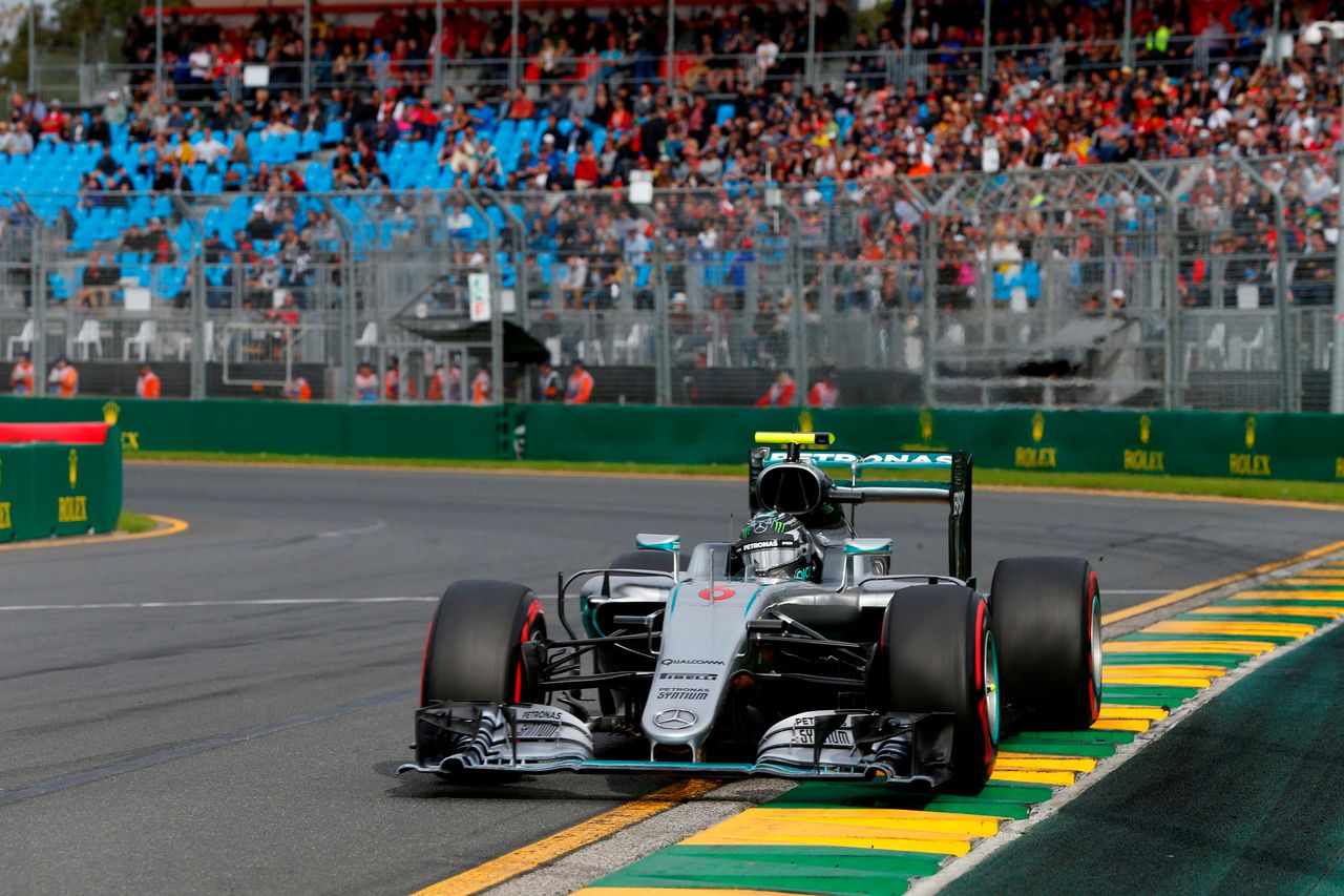 Grand Prix Australii 2016 - Mercedesy nadal dominują