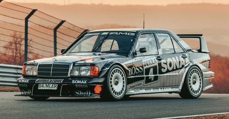 Mercedes-AMG 190 E 2.5-16 Evolution II DTM trafi na aukcję. Jest wart każdych pieniędzy