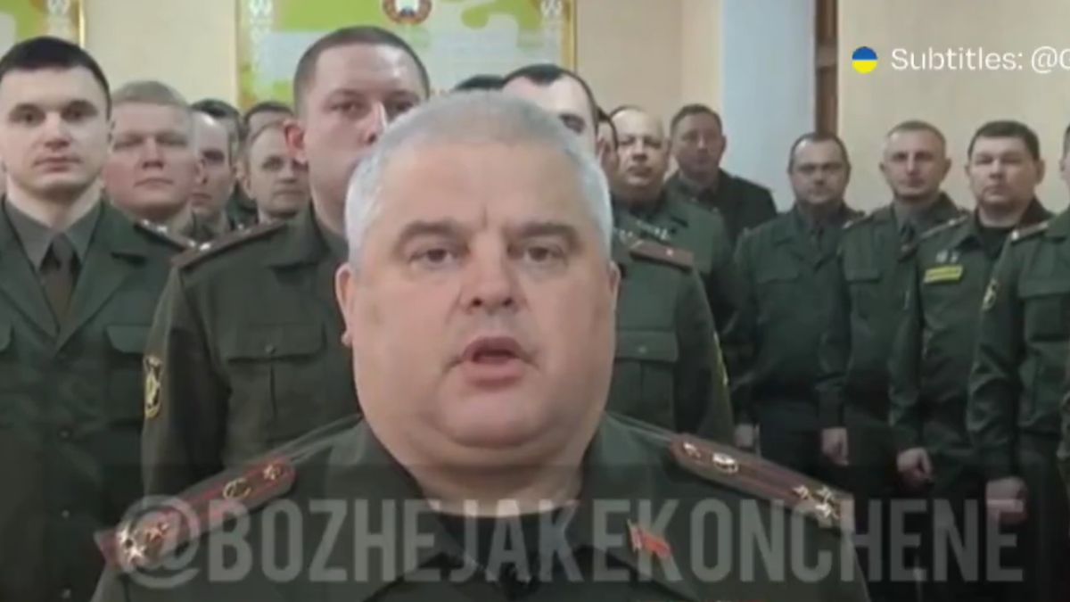 Przekazał oficerom... uścisk dłoni Łukaszenki