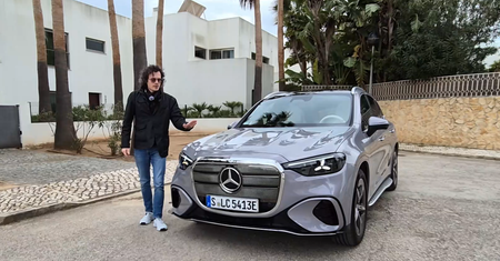 Wideo: Mercedes GLC EQ - ekran na metry