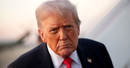Absurdalna wypowiedź Trumpa. "Zmarło 300 milionów ludzi"