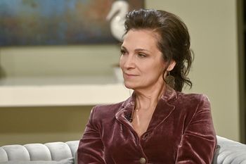 "Jestem dzieckiem CODA". Olga Bończyk o dorastaniu w ciszy