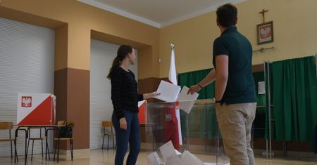 Wybory 2023. Idealny program wyborczy? Sztuczna inteligencja odpowiada