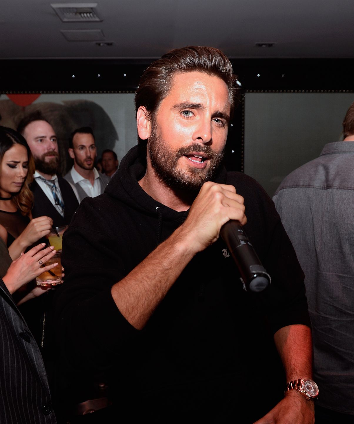 Scott Disick twierdzi, że poczuł ulgę na wieść o zaręczynach Kourtney Kardashian i Travisa Scotta