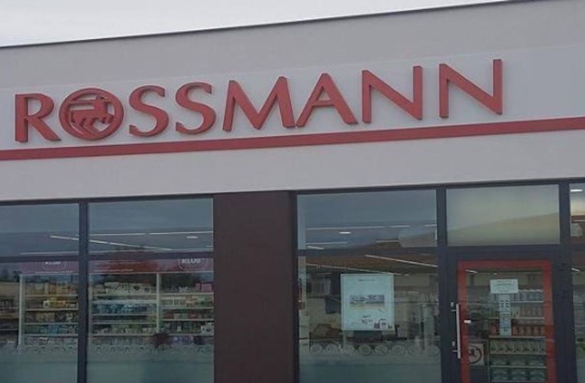 Nawet 55 proc. taniej. Od dziś akcja w Rossmannie