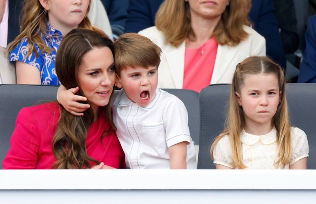 Queen Elizabeth II Platinum Jubilee 2022 - Platinum Pageant
LONDON, UNITED KINGDOM - JUNE 05: (EMBARGOED FOR PUBLICATION IN UK NEWSPAPERS UNTIL 24 HOURS AFTER CREATE DATE AND TIME) Catherine, Duchess of Cambridge, Prince Louis of Cambridge and Princess Charlotte of Cambridge attend the Platinum Pageant on The Mall on June 5, 2022 in London, England. The Platinum Jubilee of Elizabeth II is being celebrated from June 2 to June 5, 2022, in the UK and Commonwealth to mark the 70th anniversary of the accession of Queen Elizabeth II on 6 February 1952. (Photo by Max Mumby/Indigo/Getty Images)
Max Mumby/Indigo