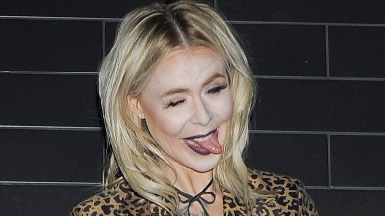 Wyzwolona Maja Sablewska pozuje TOPLESS i migdali się z Wojtkiem Mazolewskim w lazurowej wodzie