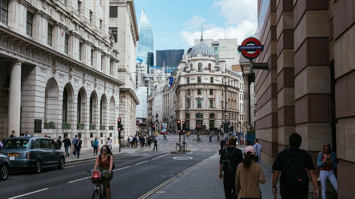 Długi ambasad w Londynie. Czy TfL ściągnie zaległe pieniądze?