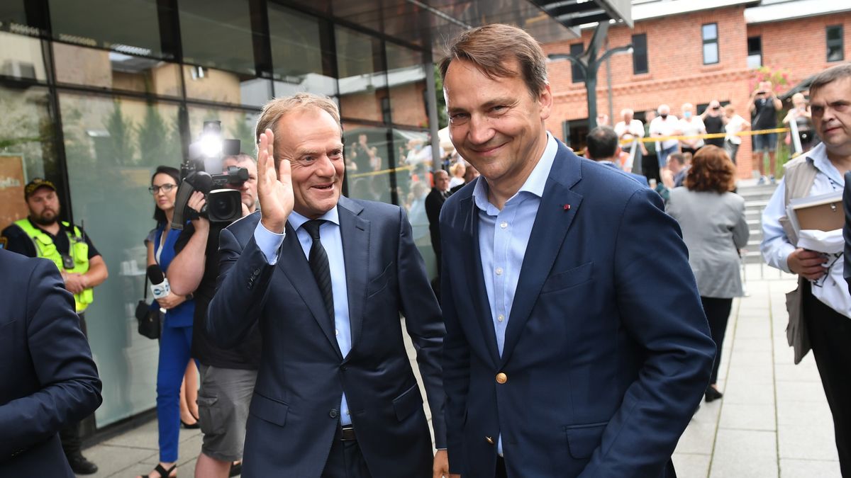 Dworek, apartament i ogromne oszczędności. Co ma nowy minister spraw zagranicznych?