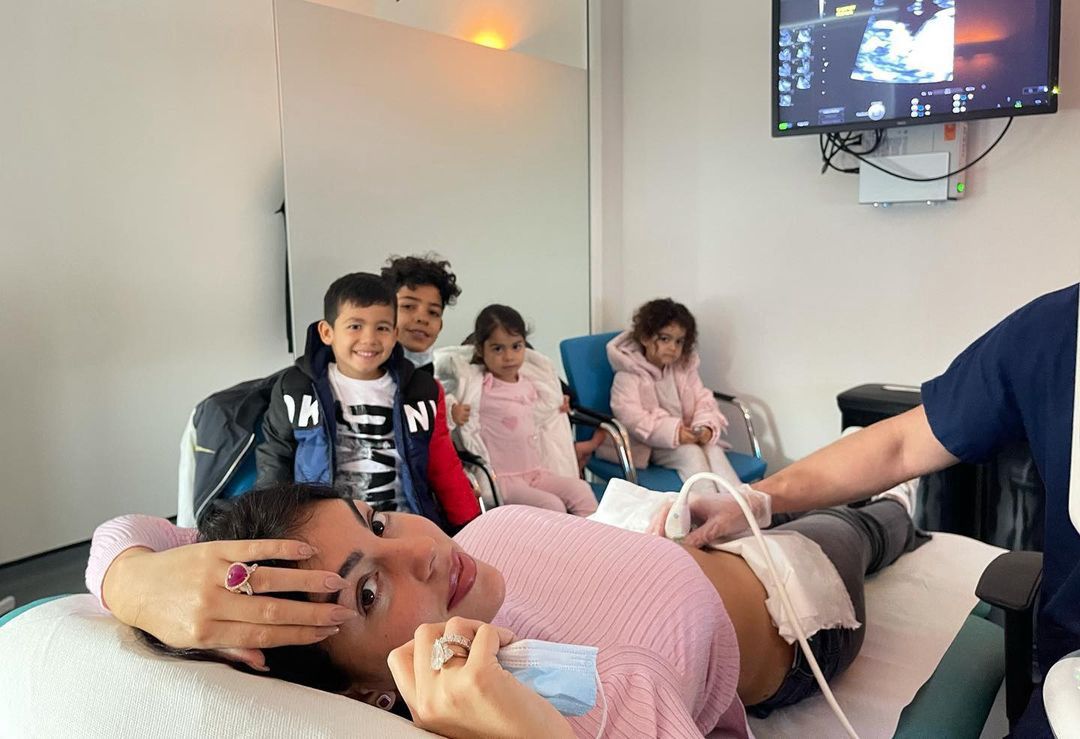 Georgina Rodriguez i Cristiano Ronaldo spodziewają się bliźniąt