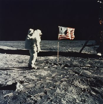 Astronauci z Apollo 11 nie byli sami na Księżycu. Rosjanie wysłali własną misję