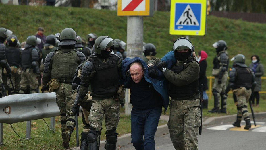 Białoruś. Protesty w Mińsku. Starcia demonstrantów z milicją