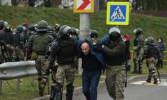 Białoruś. Protesty w Mińsku. Brutalne starcia milicji z demonstrantami, setki zatrzymanych