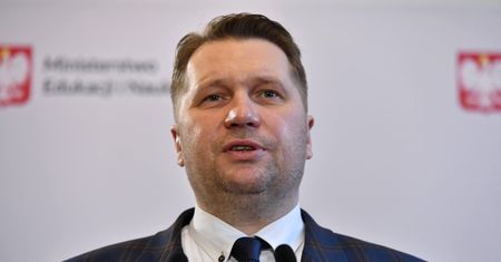 Konsternacja po słowach Czarnka o "rurkach". Zabawna reakcja wicerzecznika PiS