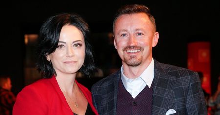 Wystrojeni Adam i Izabela Małyszowie pozdrawiają z imprezy: "WESELISKO!" (FOTO)
