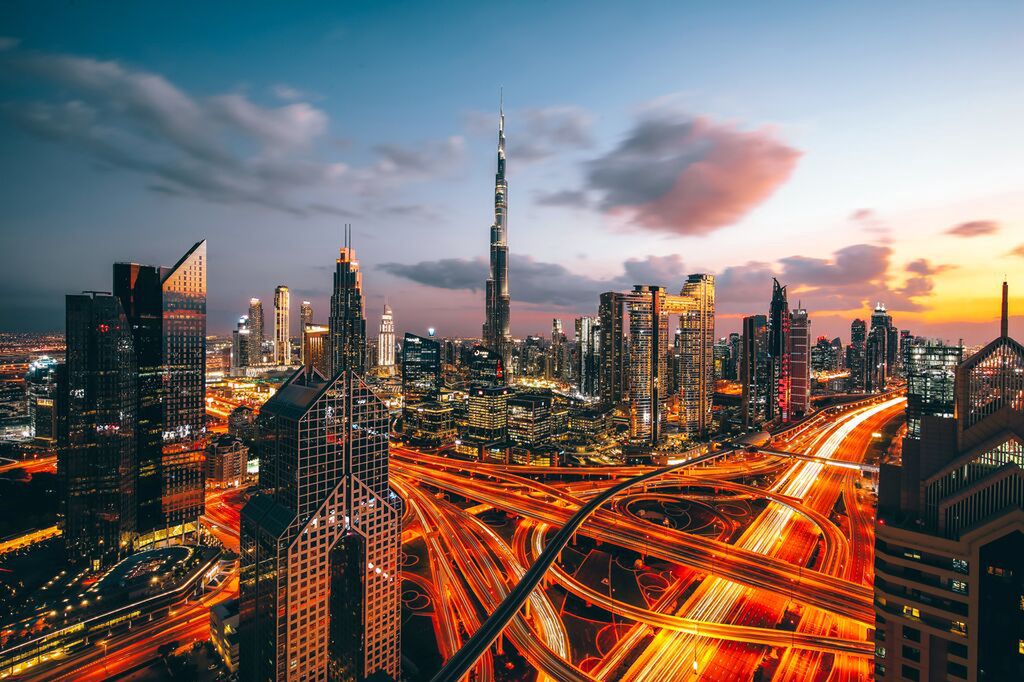 Dubaj to jedyne w swoim rodzaju miasto, które wyrosło w sercu pustyni.
