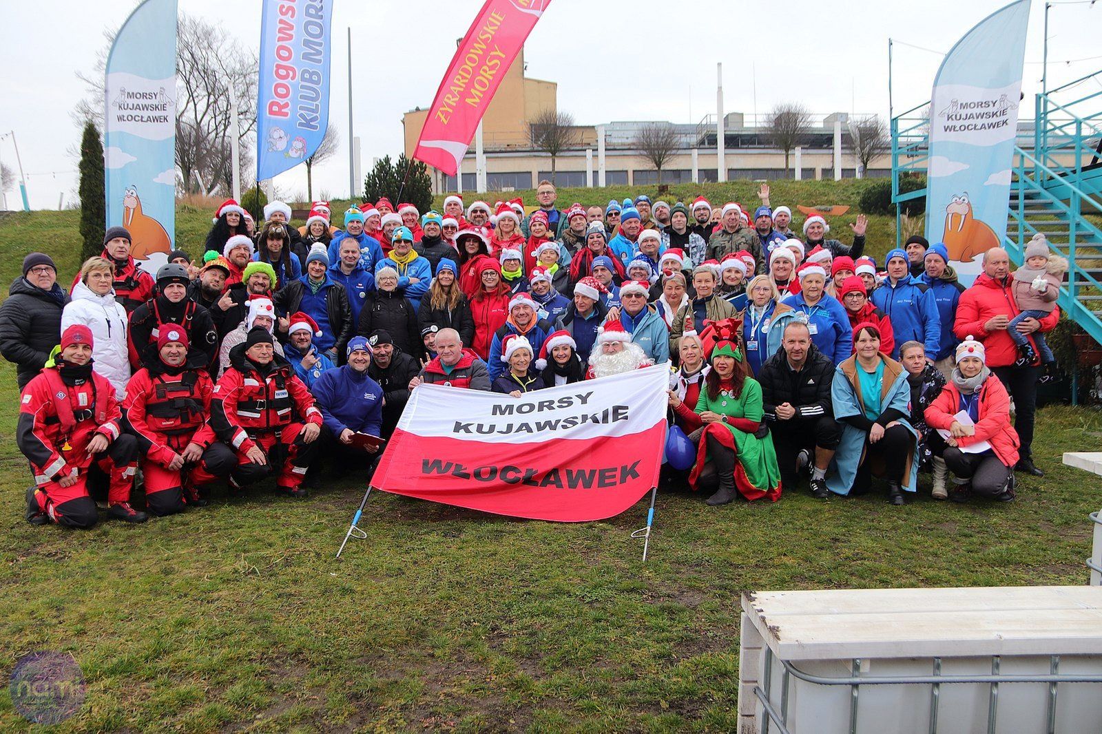 Tak było podczas 10. Edycji Mikołajkowego Przepływania Wpław Wisły we Włocławku, 7 grudnia 2025 roku