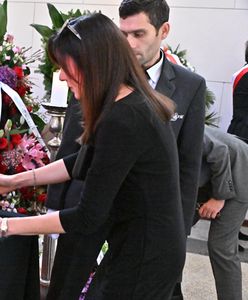 Ostatnie pożegnanie Andrzeja Precigsa. Na pogrzebie wieńce od produkcji "M jak Miłość" i ministra