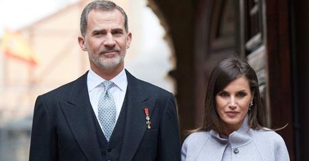 Król Filip i królowa Letizia zostali ZARAŻENI koronawirusem? Poddali się badaniom