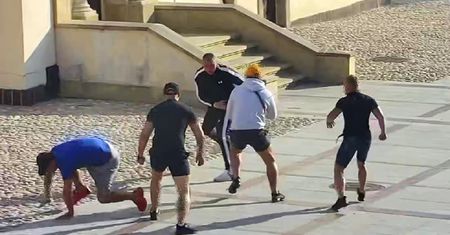 Brutalna bójka na rynku. Pseudokibice z zarzutami